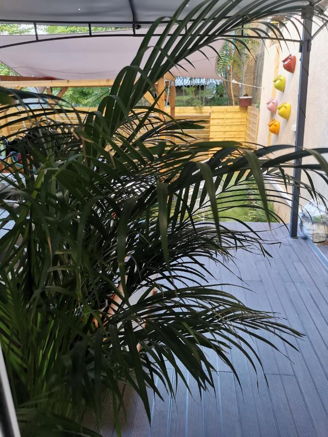 Apartamento Lyon Superbe Jacuzzi Vue Sur Jardin Villeurbanne Exterior foto