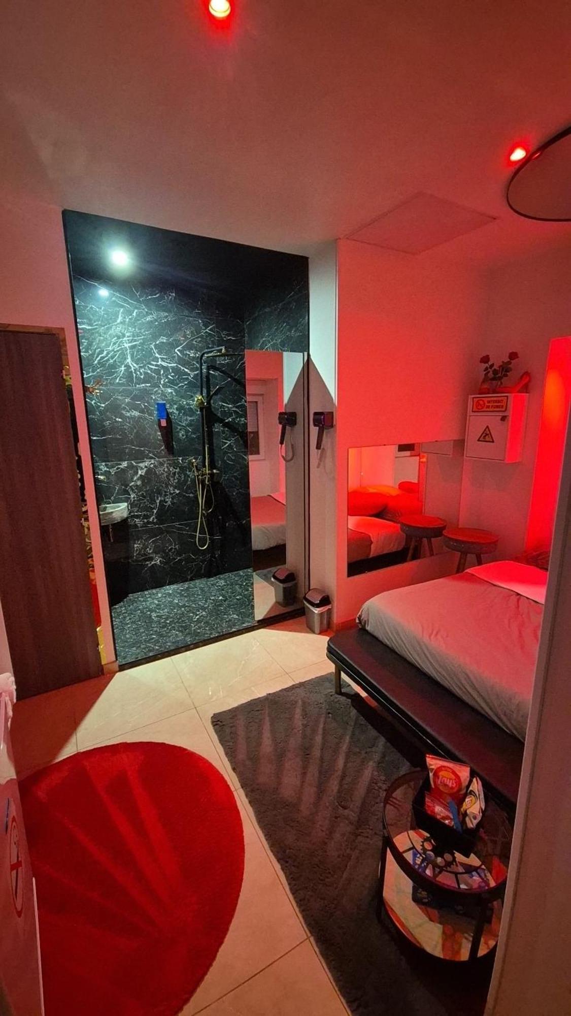 Apartamento Lyon Superbe Jacuzzi Vue Sur Jardin Villeurbanne Exterior foto